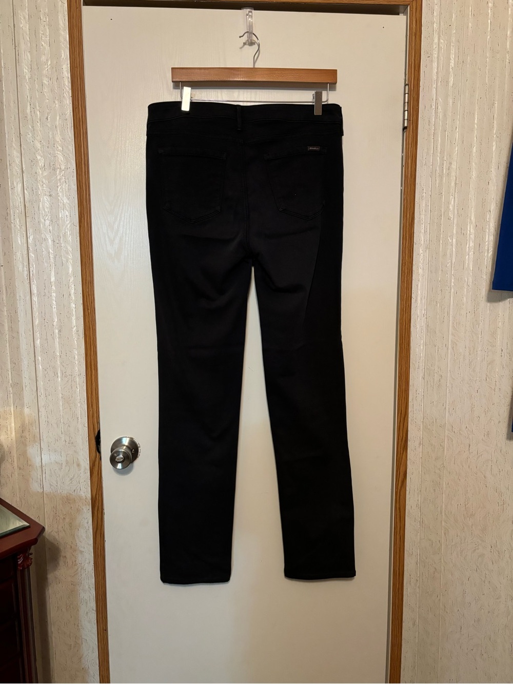 Eddie Bauer Women's Straight Leg Jeans - Black